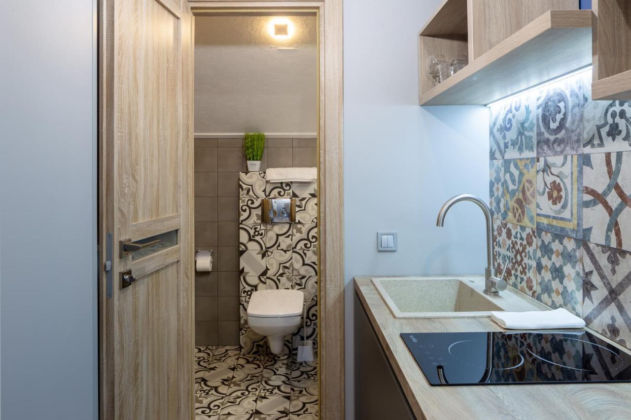 Lion King D4 Apartment Lviv Ngoại thất bức ảnh